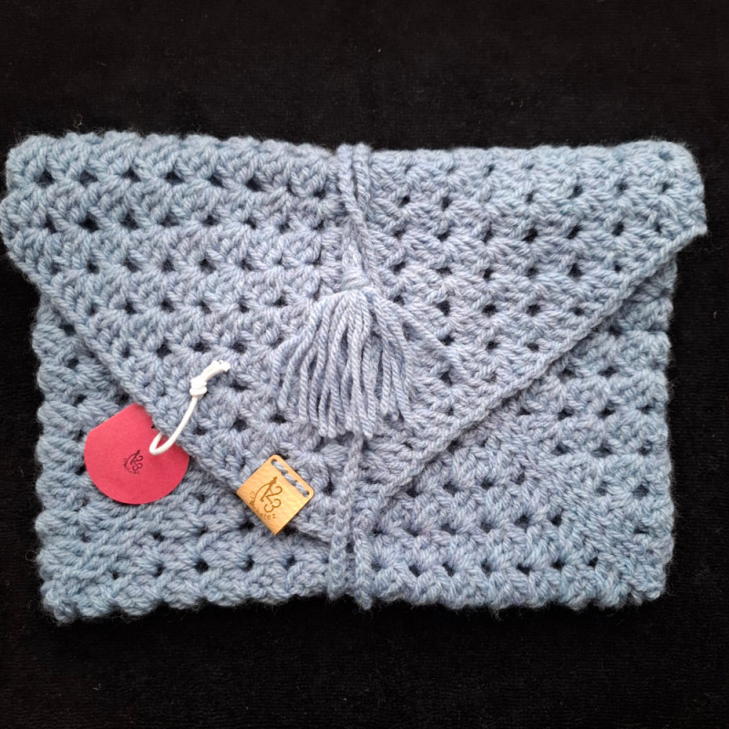 Pochette pour livre de type roman.