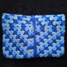 Pochette pour roman en fil acrylique.