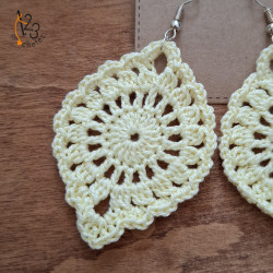 Découvrez les boucles d'oreilles au crochet, à porter toute l'année.