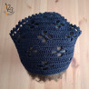 Le bandana "fleur" de couleur noir. Crocheté par mes soins en Alsace.