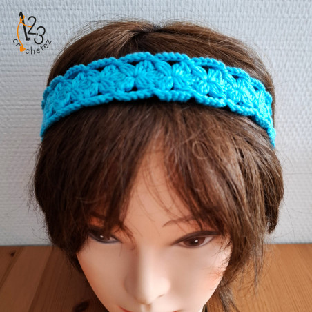 Bandeau pour cheveux, de couleur turquoise - Fait main au crochet.