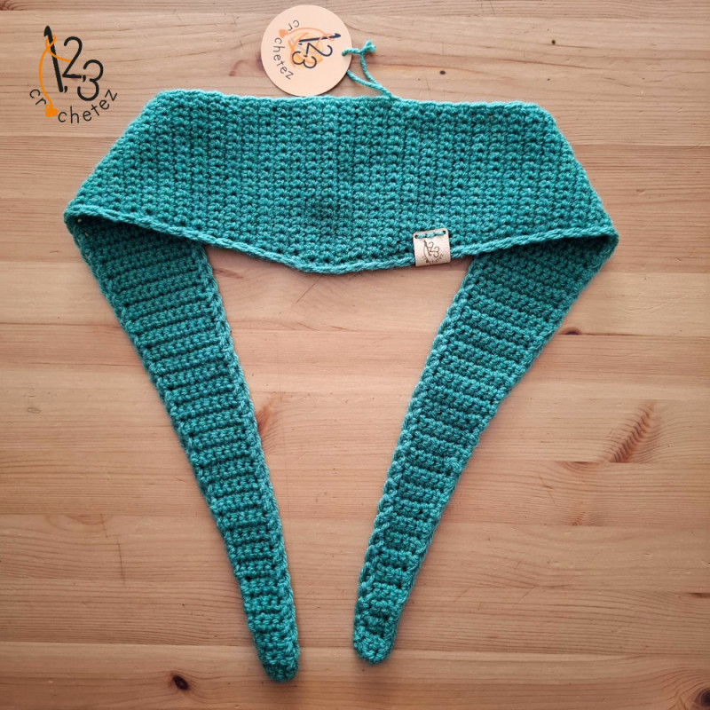 L'écharpe "scarf, l'accessoire artisanal de toutes les garde-robes.