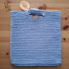 Sac crocheté avec du fil tubulaire, couleur lavande.
