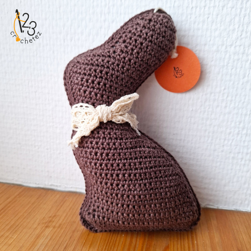 Le lapin au crochet, imitation lapin au chocolat, un cadeau 100% light.